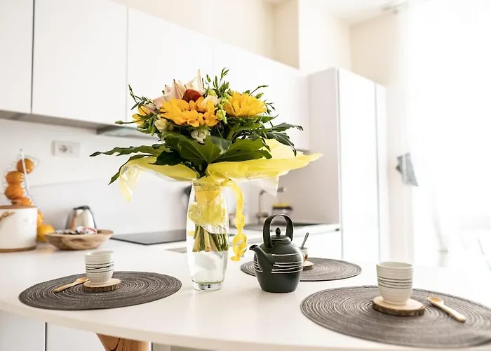 Your Glamour House In Cola Di Rienzo, Near Vatican Apartment *