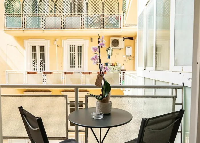 Apartment Your Glamour House In Cola Di Rienzo, Near Vatican